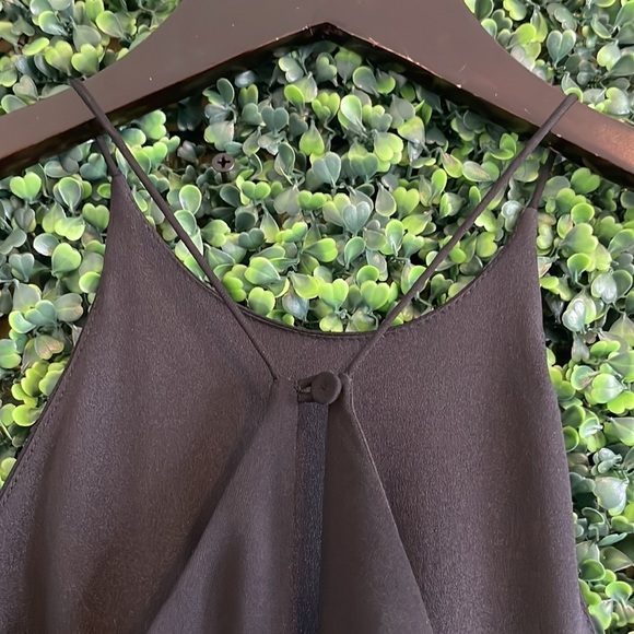 HALSTON HERITAGE
Sleeveless High-Neck Mixed-Media Twist-Drape Evening Gown - Picture 9 of 15